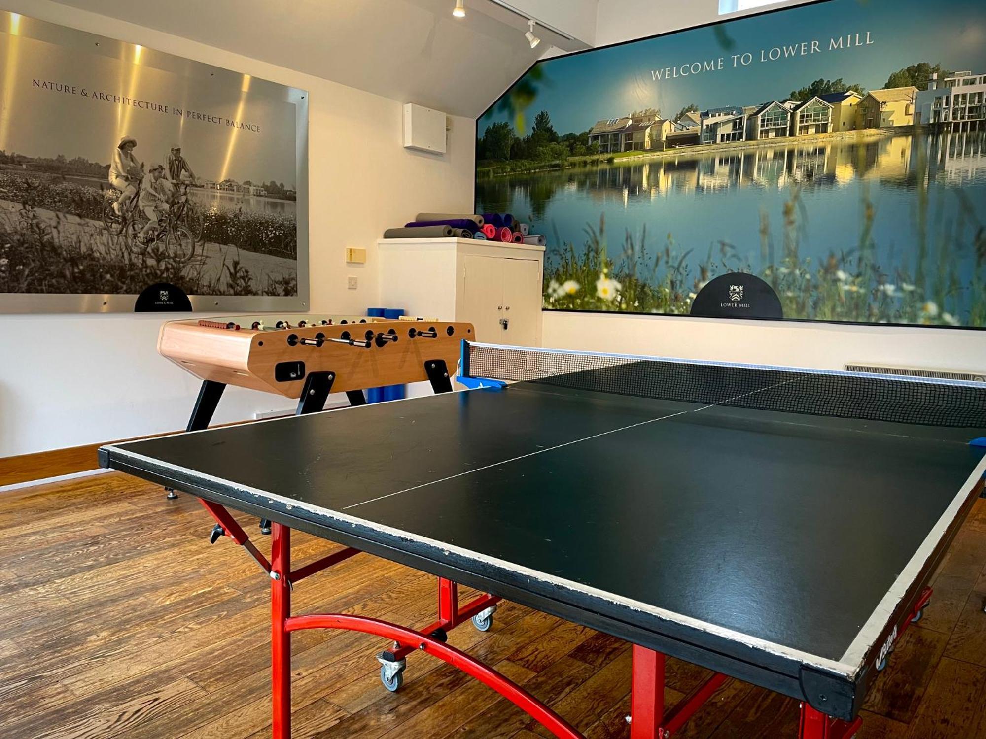 Cosy Cotswold Lodge By Your Home Here - Summer Sale For 3 Plus Nights - Ideal For Families With Log-Burner, Spa, Private Parking And Heated Swimming Pools Ashton Keynes Екстериор снимка