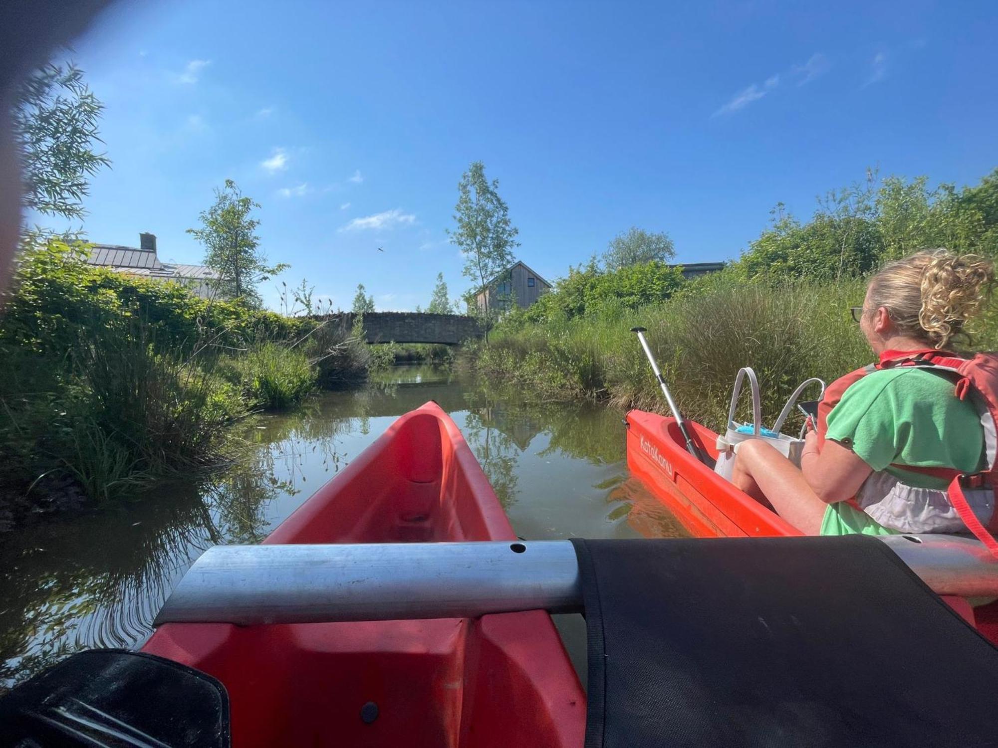 Cosy Cotswold Lodge By Your Home Here - Summer Sale For 3 Plus Nights - Ideal For Families With Log-Burner, Spa, Private Parking And Heated Swimming Pools Ashton Keynes Екстериор снимка